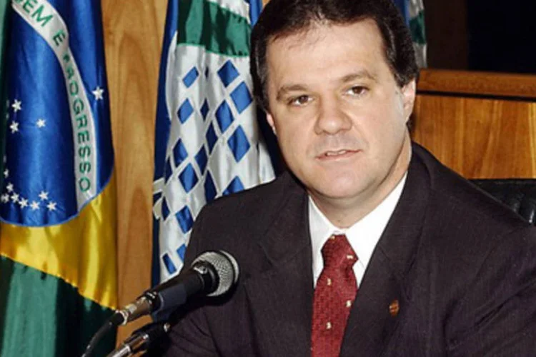 Carlos Gabas: "não há rombo, apenas o ministério faz atualização dos dados a cada comportamento de pagamentos, o que influencia a projeção de gastos" (Gervasio Baptista/ABr)