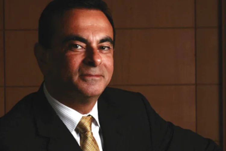 CEO dos grupos Nissan e Renault, Carlos Ghosn espera ter novo mandato aprovado pelo conselho de administração (.)