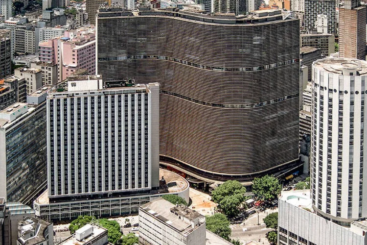 
	S&atilde;o Paulo: a gest&atilde;o Fernando Haddad (PT) informou que ainda est&aacute; estudando o anteprojeto encaminhado por Alckmin
 (Manu Oristanio)