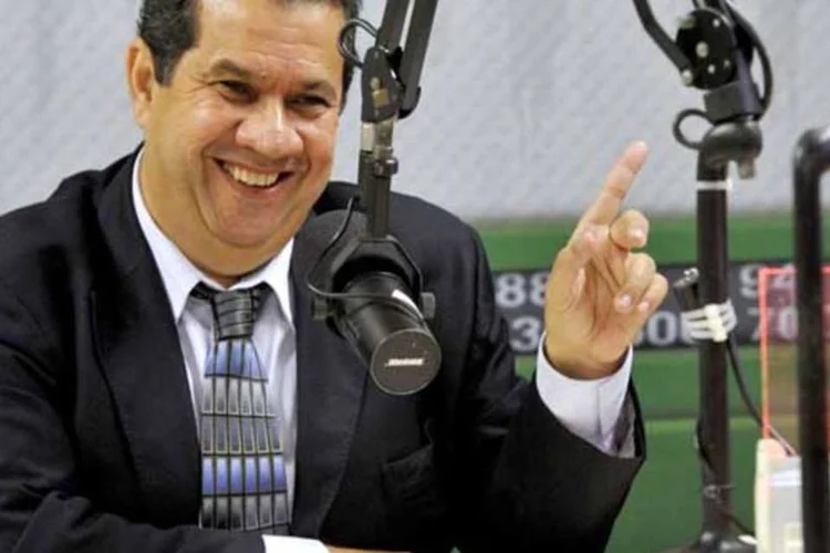Carlos Lupi, um homem sem memória: trabalhar como ministro do Trabalho não dava mais (Antônio Cruz/Agência Brasil)