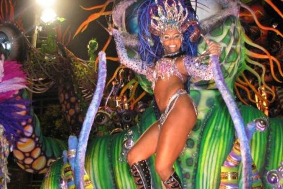 Indústria do carnaval gera 250 mil empregos no Rio