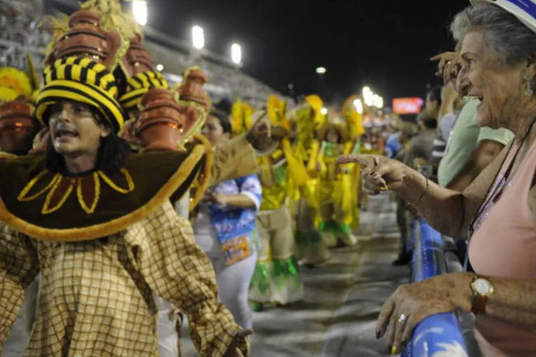 Primeiro dia de desfile das escolas de samba da Série A, antigo Grupo de Acesso, na Marquês Sapucai, Rio de Janeiro (Fernando Frazão/Agência Brasil)