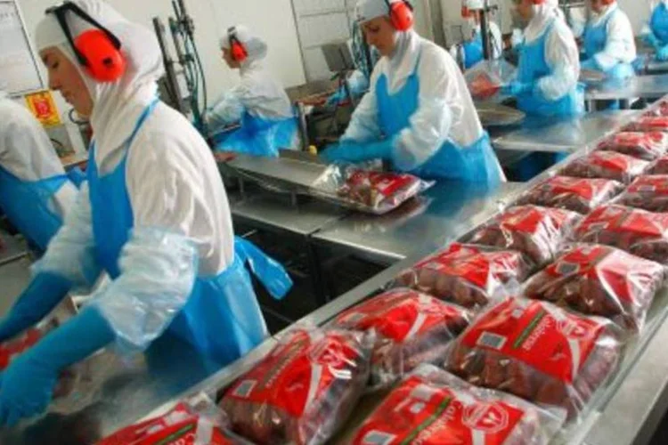 Linha de rodução de carne bovina: missão técnica estará em Washington, para retomar vendas para os EUA (.)