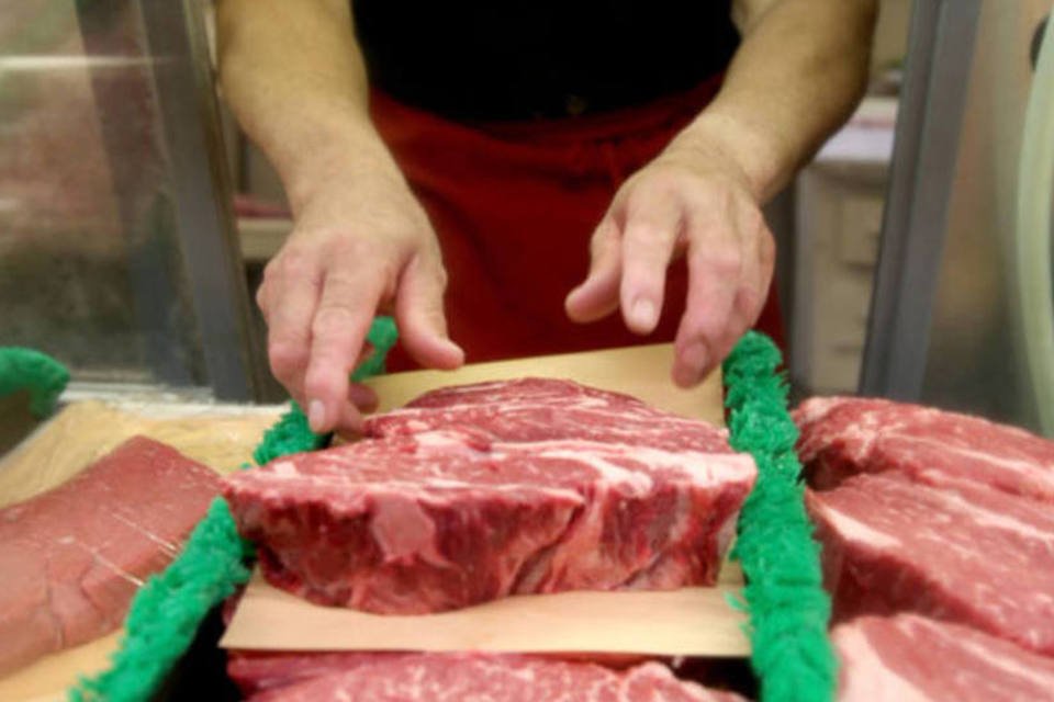 Argentina restringe exportações de carne bovina