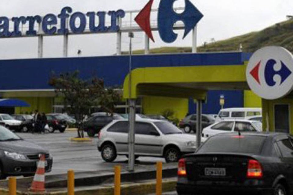 Lucro do Carrefour cai a 1,25 bilhão de euros em 2014