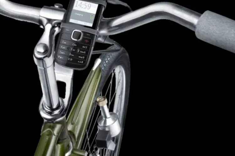 Nokia criou um carregador de celular que aproveita a energia produzida pelas pedaladas (Divulgação)