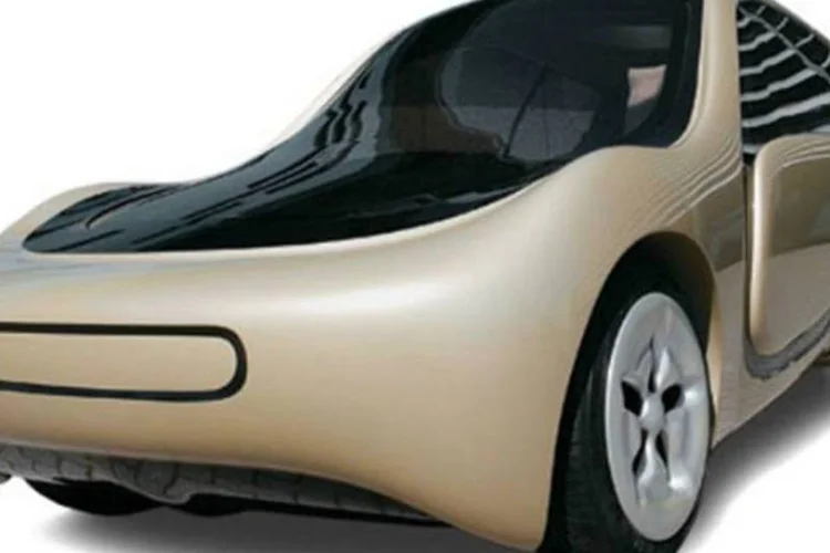 Carro é movido a água, e a mesma água que movimenta o motor pode ser consumida seguindo padrões idênticos de fontes naturais  (Divulgação)