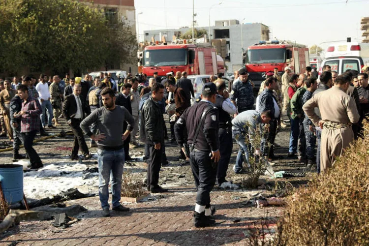 
	Carro-bomba em Irbil: cidade recebeu milhares de refugiados que escaparam das a&ccedil;&otilde;es do Estado Isl&acirc;mico
 (Azad Lashkari/Reuters)
