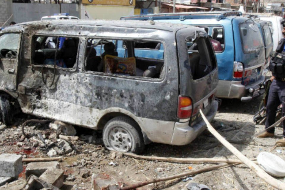 Atentados a bomba matam 25 no Iraque