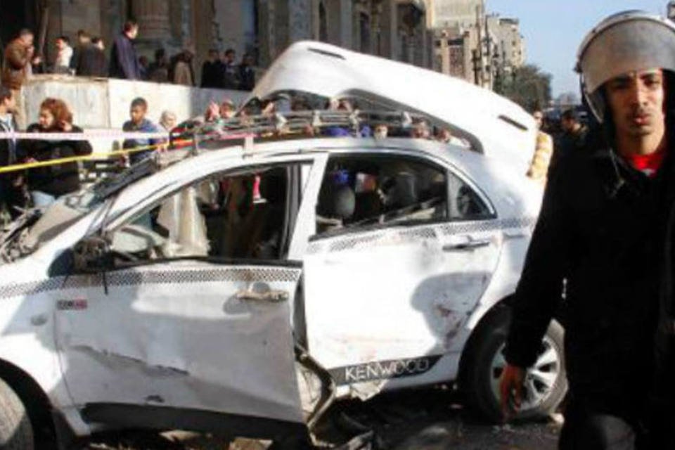 Cinco mortos em três atentados contra a polícia no Cairo