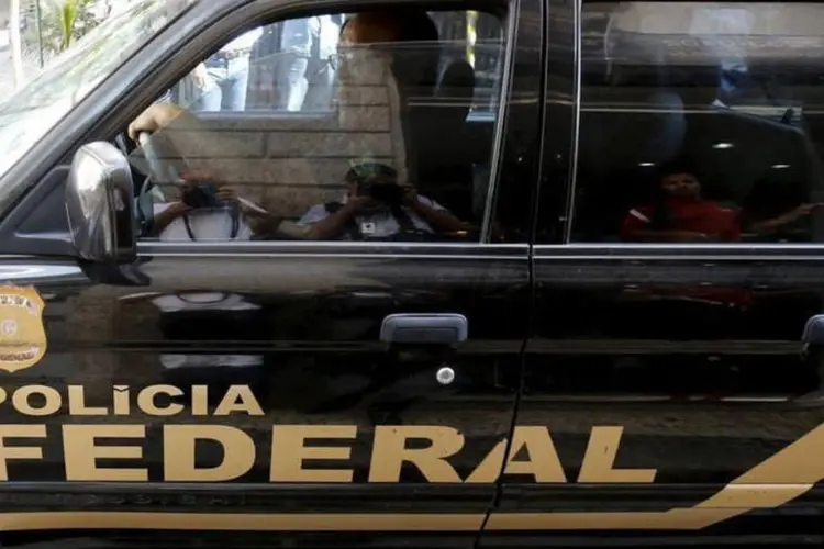 
	Carro da Pol&iacute;cia Federal: o empres&aacute;rio, dono de empresa de &ocirc;nibus na cidade da Grande S&atilde;o Paulo, foi preso nesta sexta-feira na 27&ordf; fase da Lava Jato
 (Sergio Moraes/ Reuters)