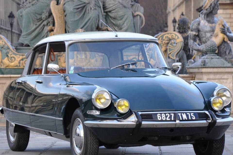 Carros de coleção poderão circular pelas ruas de Paris
