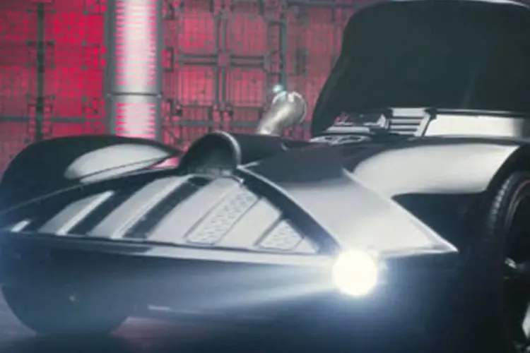 Carro do Darth Vader - fabricante de carros de brinquedo reuniu uma gama de modelos temáticos para lucrar com os novos longas (Divulgação)