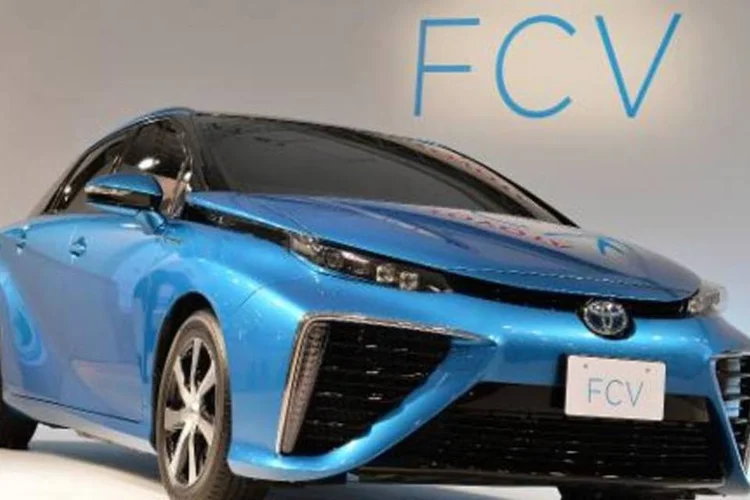 Decisão ocorre em um momento em que a Toyota prepara o lançamento de seu primeiro carro movido a pilha de combustível (Kazuhiro Nogi/AFP)