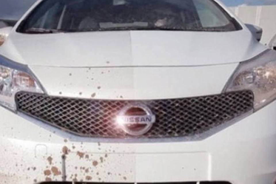 Nissan apresenta carro que não precisa ser lavado