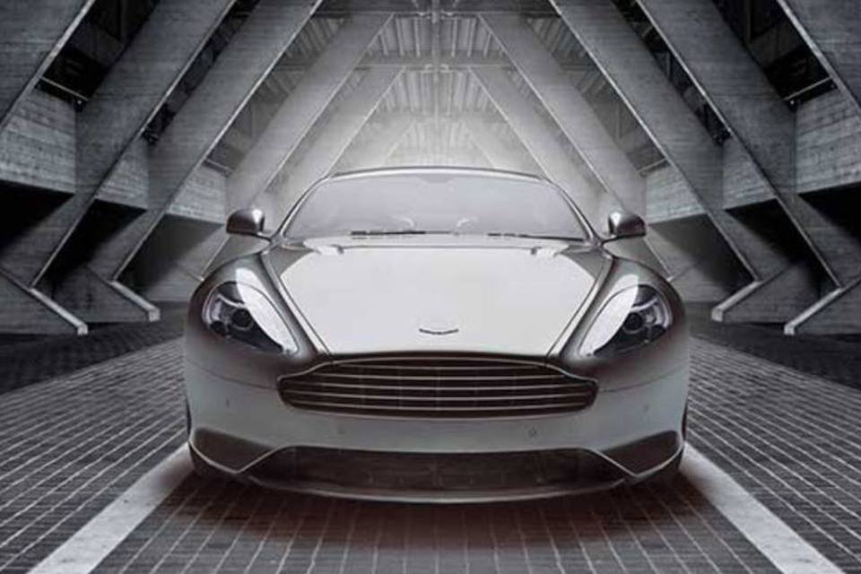 Aston Martin e outros objetos de James Bond serão leiloados