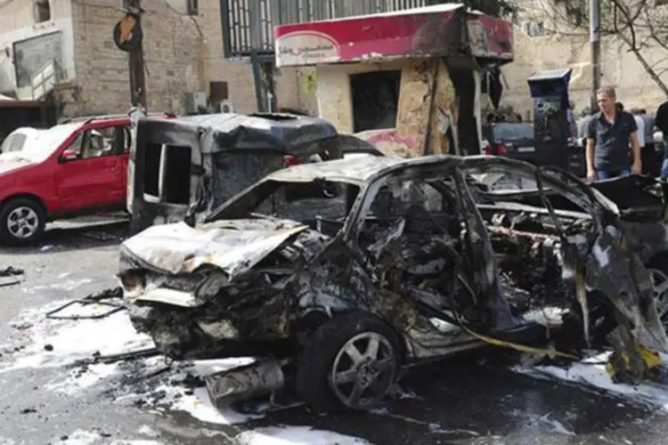 Outro atentado co carro bomba em um distrito de Damasco, no dia 21 de outubro (REUTERS/Sana)