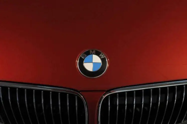 
	Carro da BMW:&nbsp;a BMW anunciou investimentos superiores a R$ 600 milh&otilde;es para a constru&ccedil;&atilde;o de sua primeira unidade na Am&eacute;rica Latina.
 (©afp.com / Christof Stache)