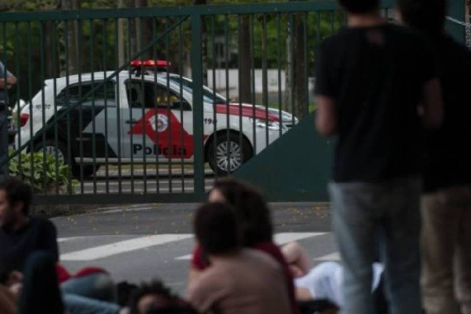 Presos 2 estudantes em reintegração de posse na USP