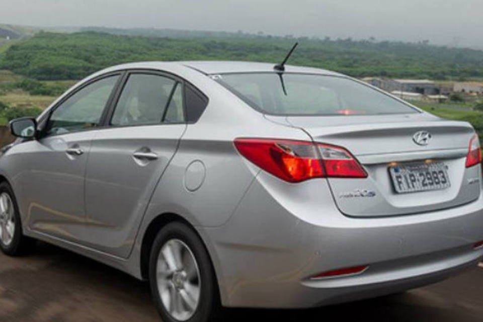 Hyundai reduz preços do HB20S