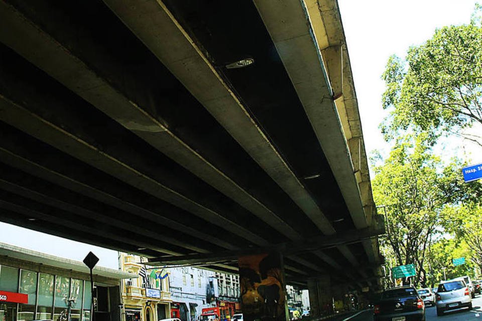 Obra de ciclovia vai travar avenida em SP por um mês