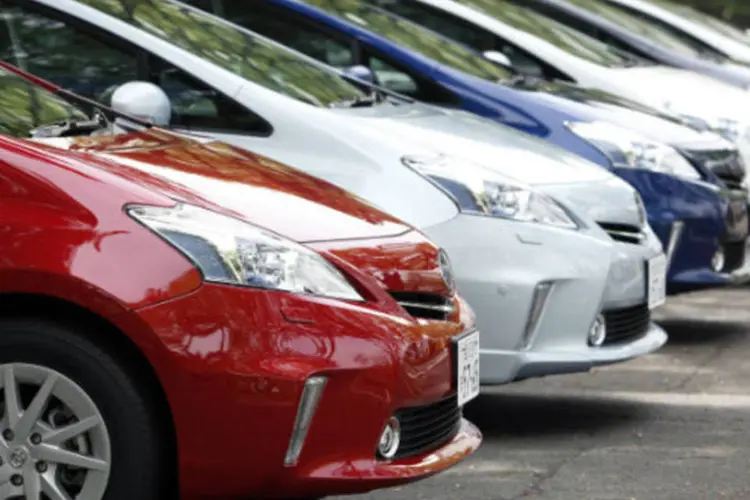 
	Prius enfileirados em p&aacute;tio de concession&aacute;ria: autom&oacute;veis afetados por esta decis&atilde;o foram fabricados entre maio de 2010 e novembro de 2014
 (Kiyoshi Ota/Bloomberg)