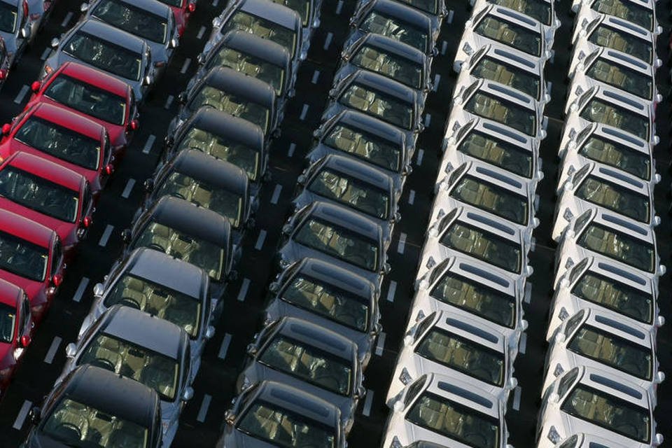 Vendas de carros na Europa voltam a crescer em 2014