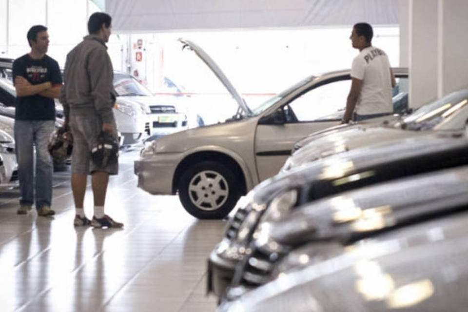IBGE espera vendas melhores de veículos em dezembro