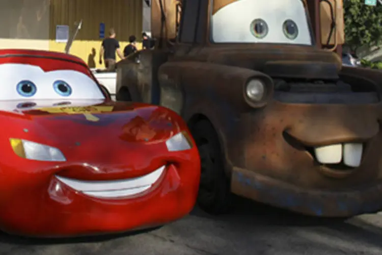 
	Carros do filme Cars: Mesmo se preciso, carro n&atilde;o deve ser dado de m&atilde;o beijada
 (Patrick Wymore/Disney Parks via Getty Images)