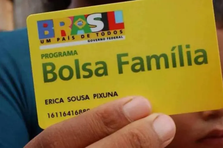 Cartão do Bolsa-Família: MPF vai investigar gestores do programa em Goiás (Roberto Setton/EXAME/Exame)