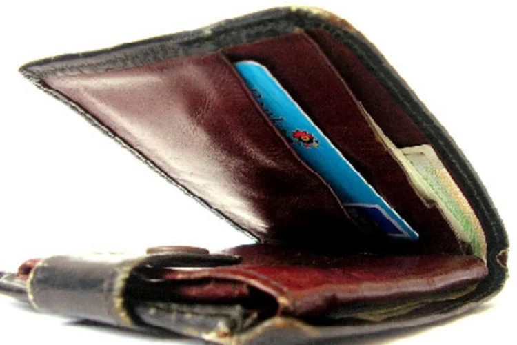 Empréstimos pessoais, concedidos em bancos, podem valer mais a pena na hora de comprar (.)