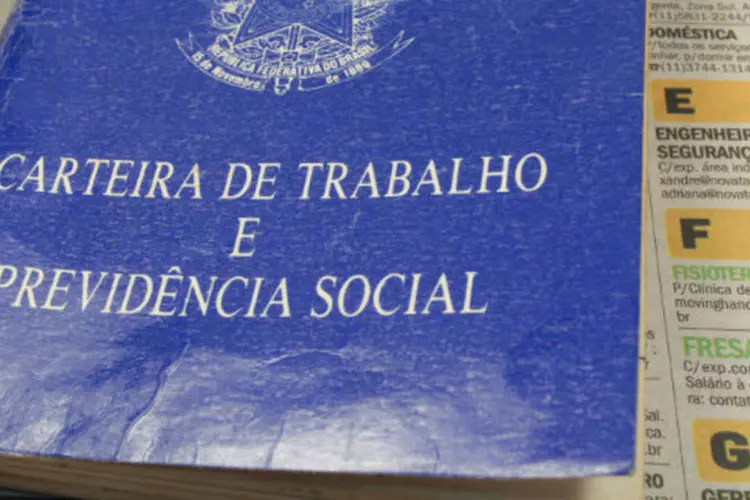 
	Carteira: a popula&ccedil;&atilde;o desocupada do Brasil somou 7 milh&otilde;es de pessoas&nbsp;
 (Marcos Santos/USP Imagens)