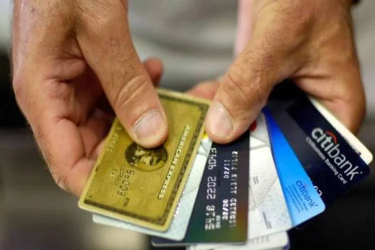 
	Cart&otilde;es: no primeiro semestre, foram movimentados R$ 384 bilh&otilde;es, um crescimento de 17% na compara&ccedil;&atilde;o com o mesmo intervalo de 2012
 (Getty Images)