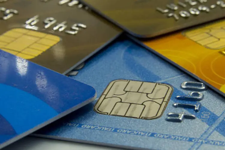Cartões de crédito (Marcos Santos/USP Imagens)