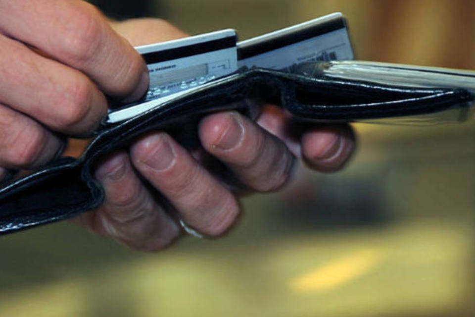 Número de cartões de débito ativos aumentou 6,2% em 2017, diz BC