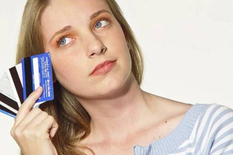 Pesquisa da Serasa aponta que, no quarto trimestre do ano passado, os consumidores de renda mais baixa foram os que mais indicaram melhoria na qualidade de crédito (ANA MARIA)