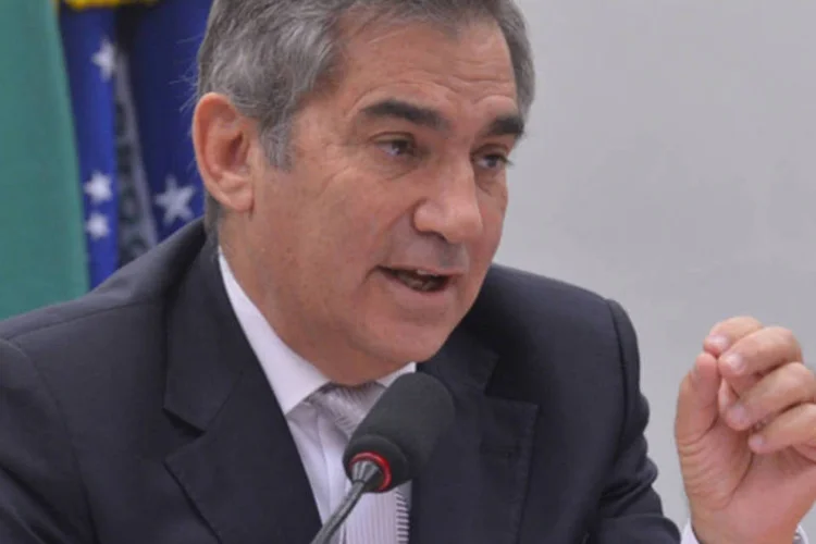 
	Gilberto Carvalho: Alshop quer que o governo federal impe&ccedil;a a realiza&ccedil;&atilde;o dos rolezinhos, por conta dos preju&iacute;zos que eles v&ecirc;m causando ao com&eacute;rcio
 (Wilson Dias/ABr)