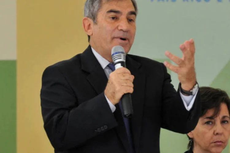 
	O ministro da Secretaria-Geral da Presid&ecirc;ncia, Gilberto Carvalho: &quot;N&atilde;o vejo raz&atilde;o nenhuma para desculpa. A presidenta n&atilde;o fez nenhuma ila&ccedil;&atilde;o&quot;, afirmou
 (Agência Brasil)