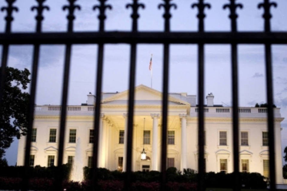 Casa Branca é fechada; Obama não está lá, diz testemunha