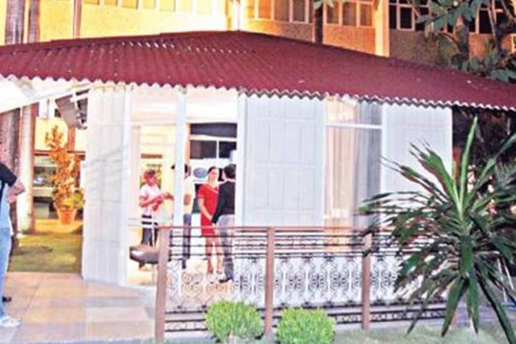 A casa divide-se em um quarto-escritório, um banheiro e sala e cozinha integradas (Divulgação/Unifor)