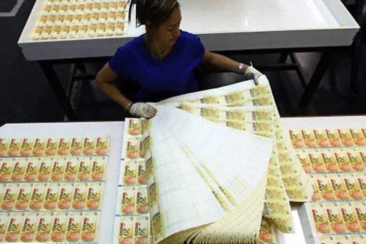A regra publicada hoje determina os informes de operações que as instituições financeiras deverão apresentar (Divulgação)