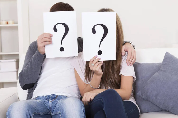 
	Casal com d&uacute;vida: Especialista responde se &eacute; poss&iacute;vel evitar que um carro doado possa ser dividido com a namorada
 (Andrey Popov/Thinkstock)