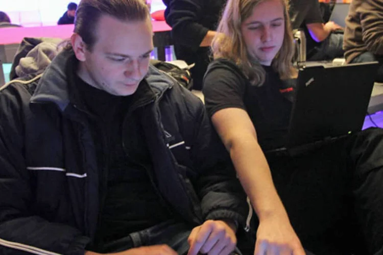 A empresa perguntou a cada um dos participantes se eles acessam vídeos de tecnologia na internet relacionados à sua profissão (Getty Images)