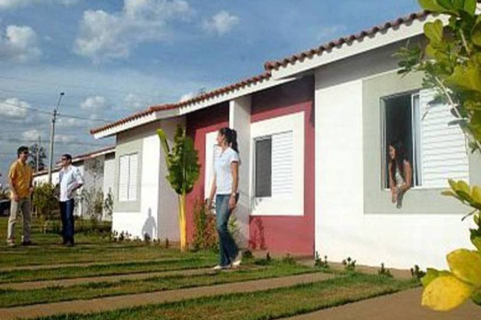 Crédito imobiliário com poupança crescerá 51% em 2011