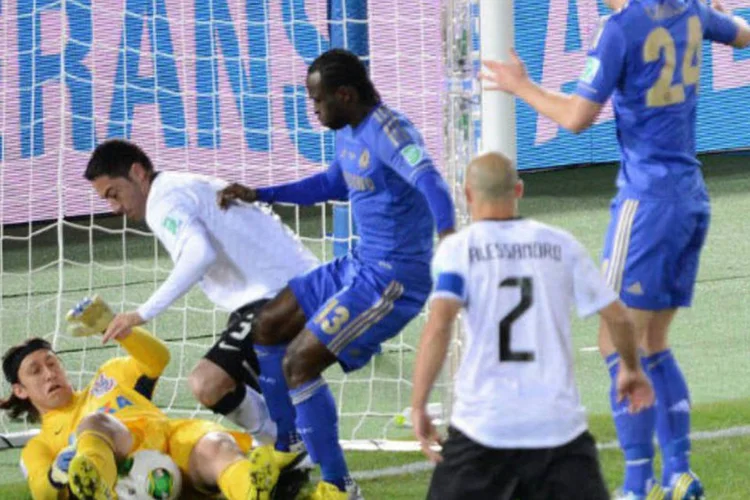 
	O goleiro C&aacute;ssio, do Corinthians, foi eleito melhor jogador do torneio ap&oacute;s o Tim&atilde;o conquistar o segundo t&iacute;tulo da sua hist&oacute;ria na competi&ccedil;&atilde;o ao derrotar o Chelsea por 1 a 0&nbsp;
 (AFP / Toru Yamanaka)