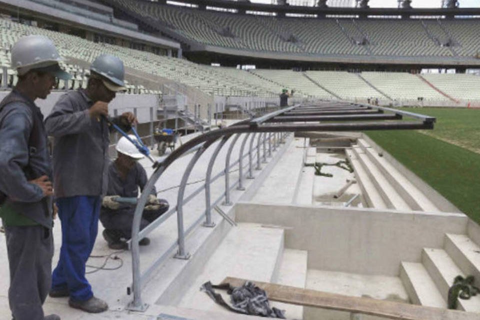 Dilma inaugura Castelão, primeira arena pronta para a Copa