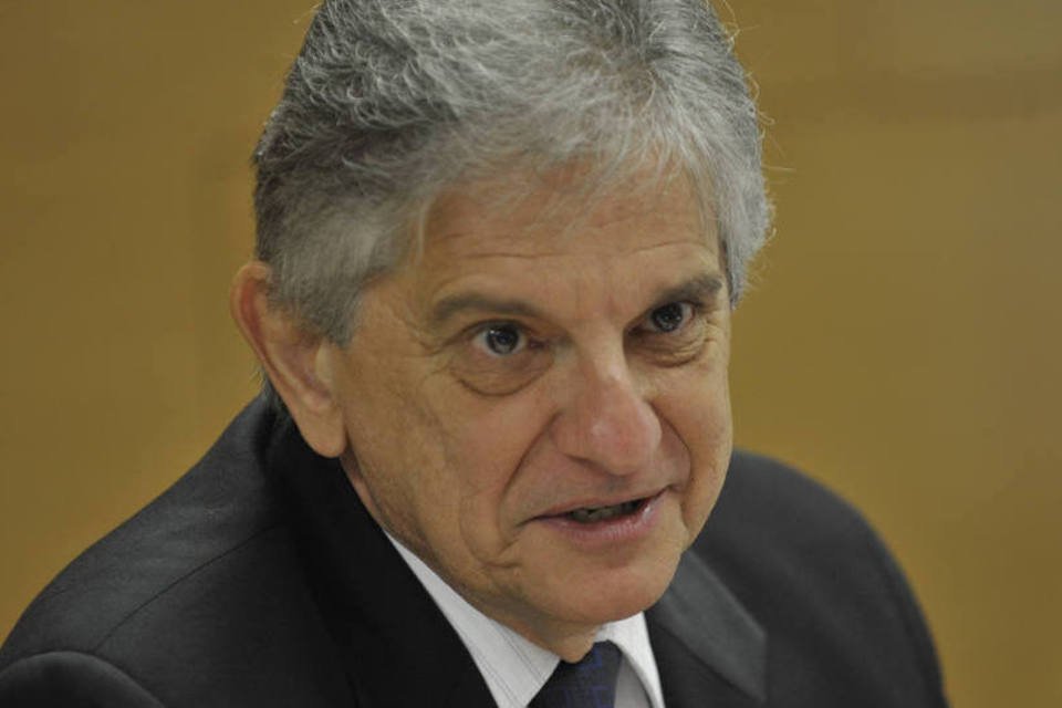CNI critica aumento da taxa de juros pelo governo