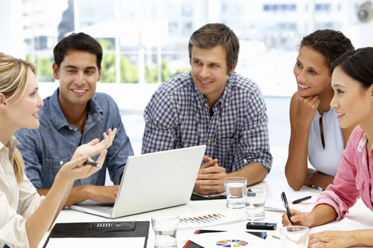 
	Executivos: outros tipos de incentivos podem manter os funcion&aacute;rios felizes
 (Thinkstock)