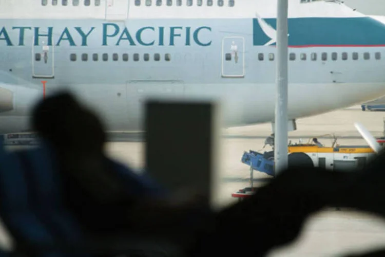 
	Cathay Pacific Airways: &quot;Dada a situa&ccedil;&atilde;o na regi&atilde;o, a Cathay Pacific suspendeu todos os voos sobre o Ir&atilde; e o mar C&aacute;spio desde quinta-feira e at&eacute; nova ordem&quot;
 (Getty Images)