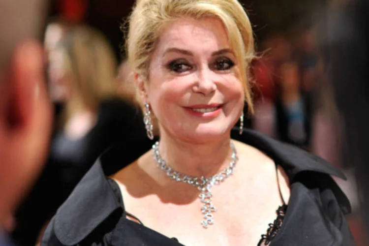 
	Catherine Deneuve: Catherine est&aacute; entre as estrelas convidadas neste ano para o Festival de Berlim.
 (Getty Images / Allison Shelley)